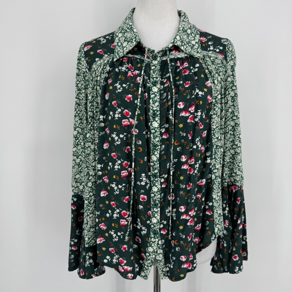 Easel Floral Patchwork Button Front Blouse Size L… - image 2